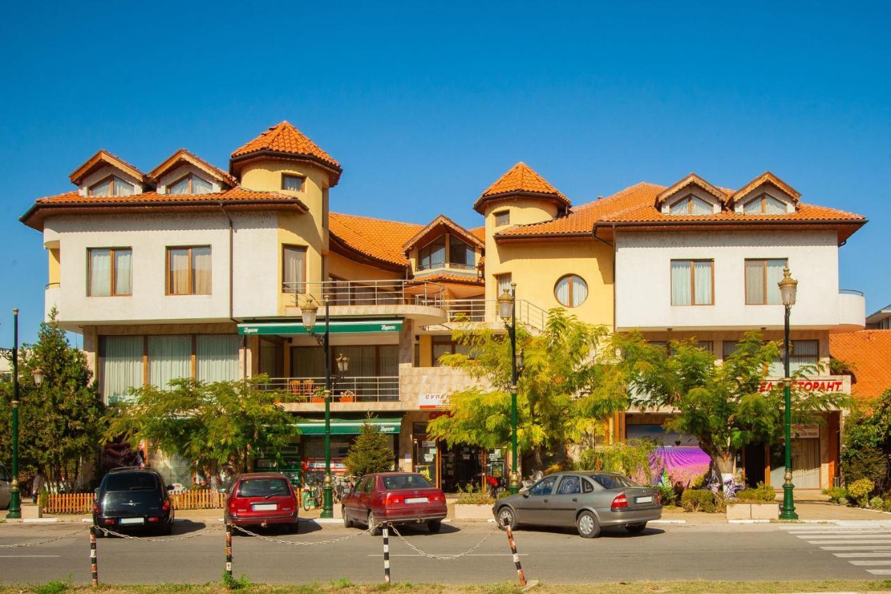 Hotel Queen Aydemir Exteriör bild
