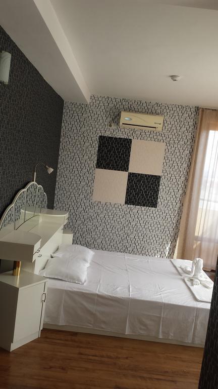 Hotel Queen Aydemir Exteriör bild