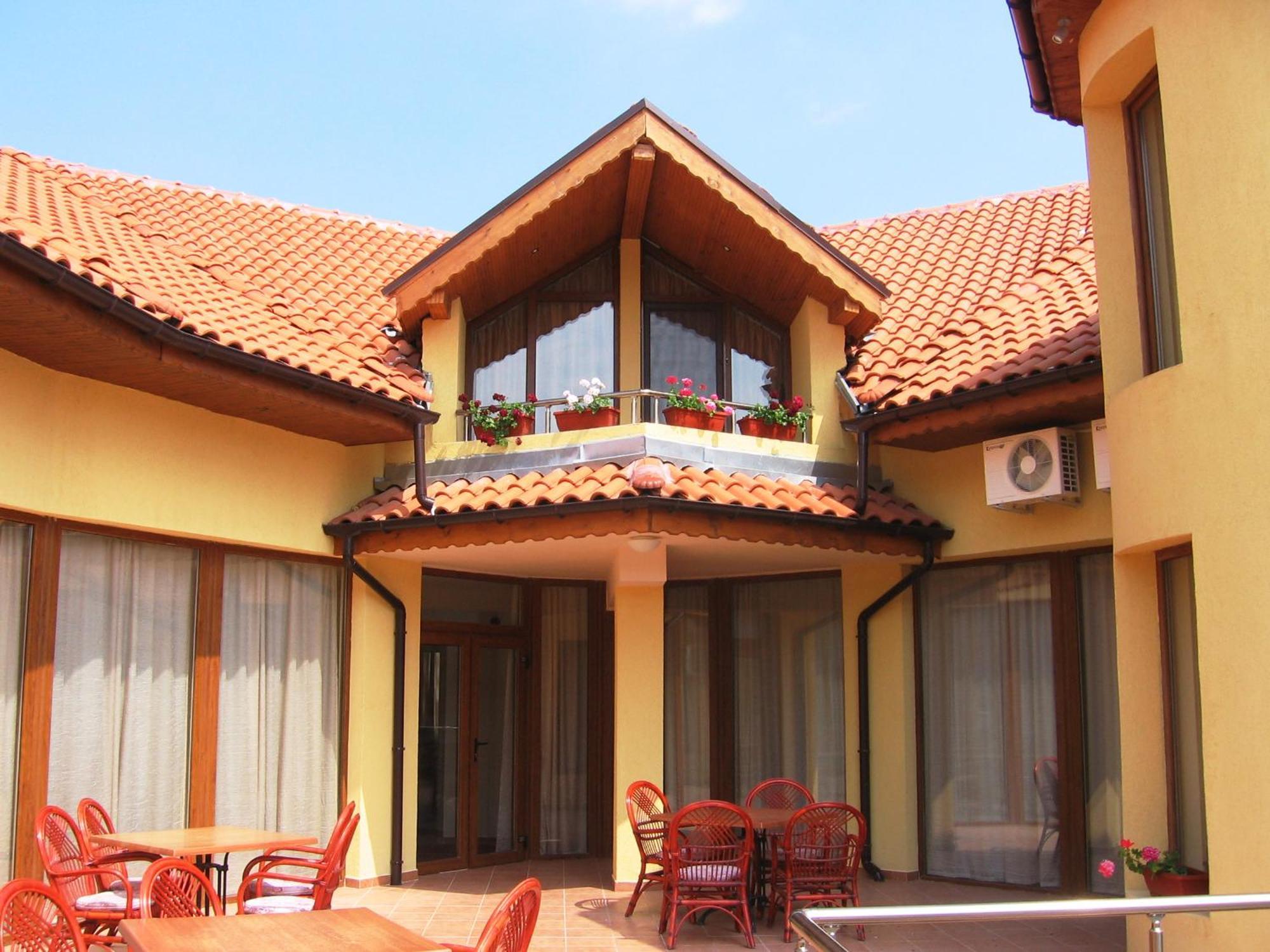 Hotel Queen Aydemir Exteriör bild